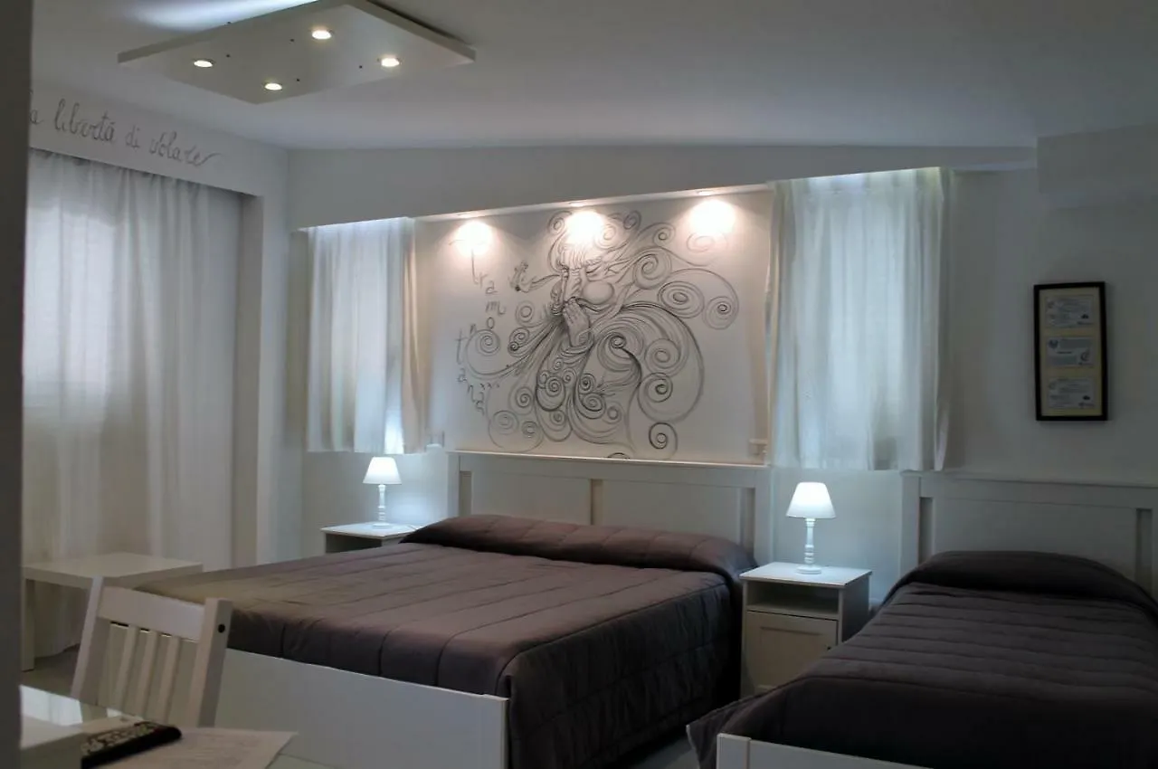 B&B Triskeles Giardini Naxos 3*,  Italy